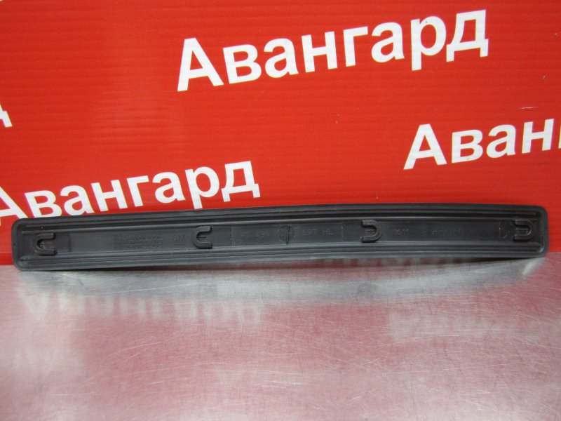 Накладка порога задняя левая Omega 1995 B