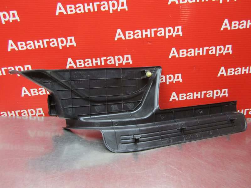 Накладка порога задняя левая Subaru Legacy BE5