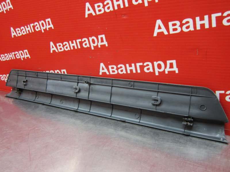 Накладка порога передняя левая Maxima 1998 A32