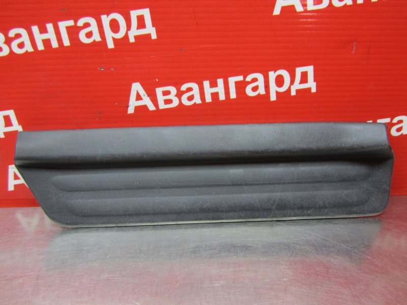 Накладка порога задняя левая Infiniti I30 1996 A32 7695440U00 Б/У
