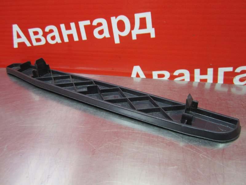 Накладка салона левая Ford Mondeo 2