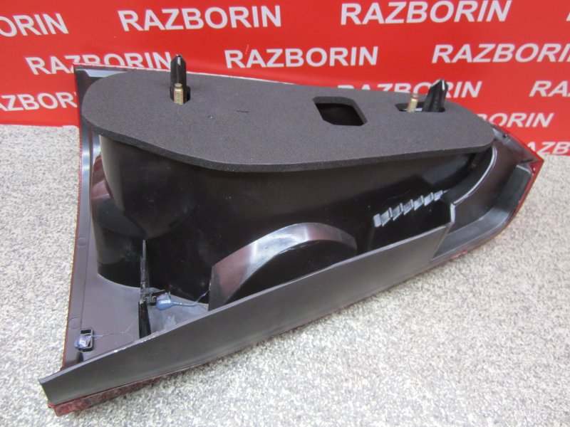 Фонарь правый Logan 04-09 1