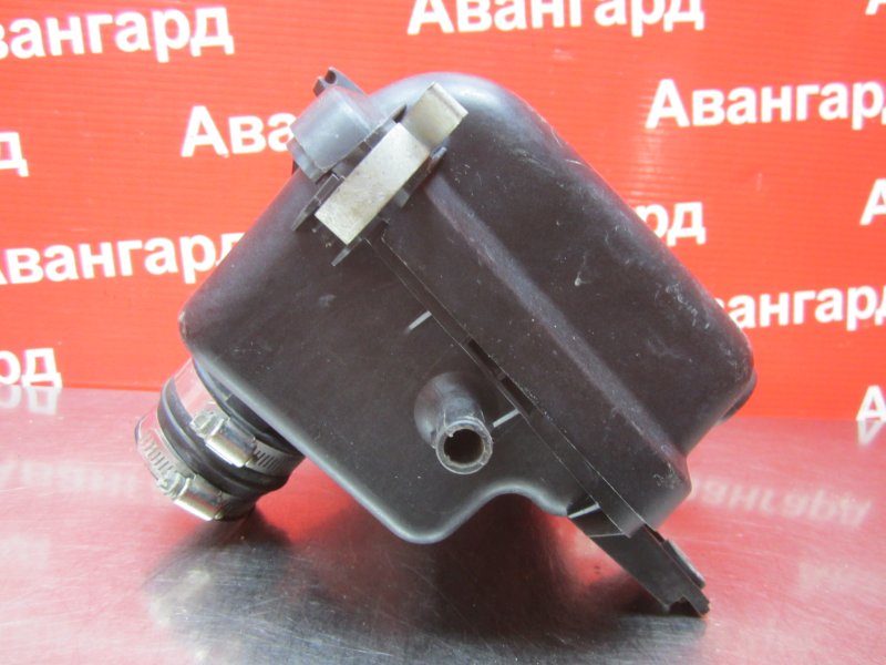 Корпус воздушного фильтра Ignis 2002 HT M13A