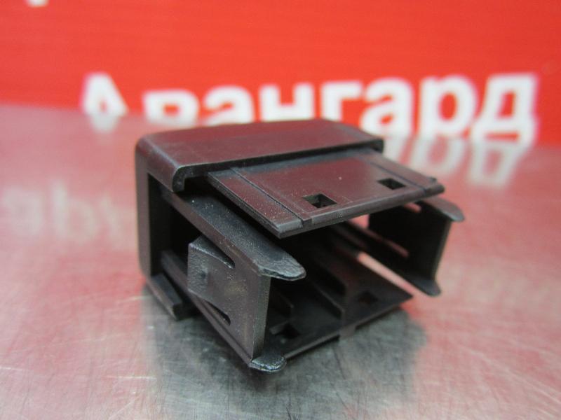 Заглушка Mazda Demio DW B3