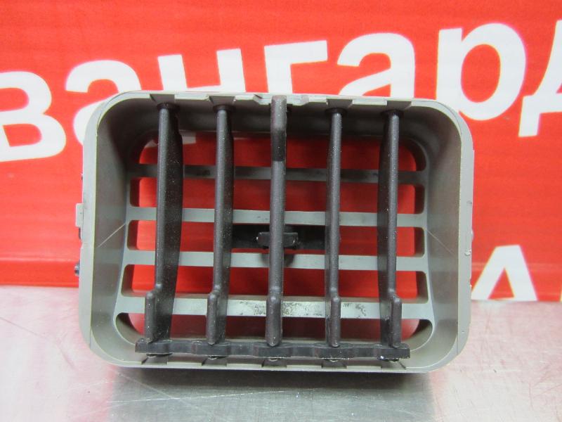 Дефлектор Demio 2001 DW