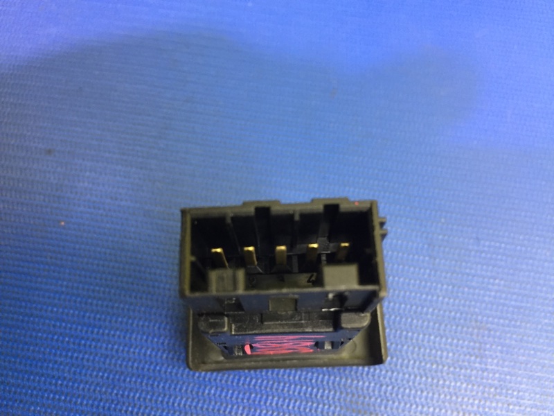 КНОПКИ В САЛОН DISCOVERY 2 1998-2004 L318 94D