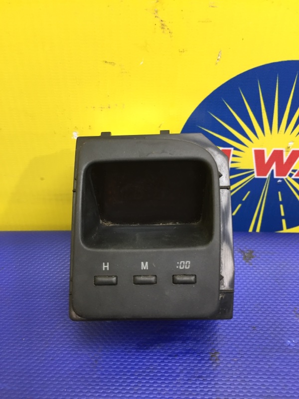Часы Toyota Mark 2 GX90 1992 Часы Toyota Mark 2 GX90 1992