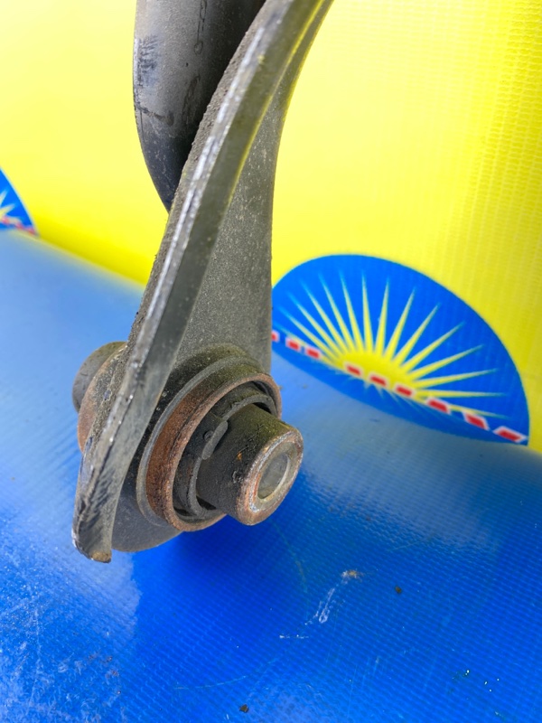 РЫЧАГ ПОДВЕСКИ ВЕРХНИЙ передний правый TSX 2008 CU2 K24A РЫЧАГ ПОДВЕСКИ ВЕРХНИЙ передний правый TSX 2008 CU2 K24A