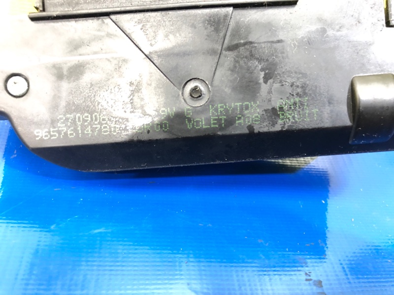 ЗАМОК БАГАЖНИКА задний PEUGEOT 1007 KM ЗАМОК БАГАЖНИКА задний PEUGEOT 1007 KM