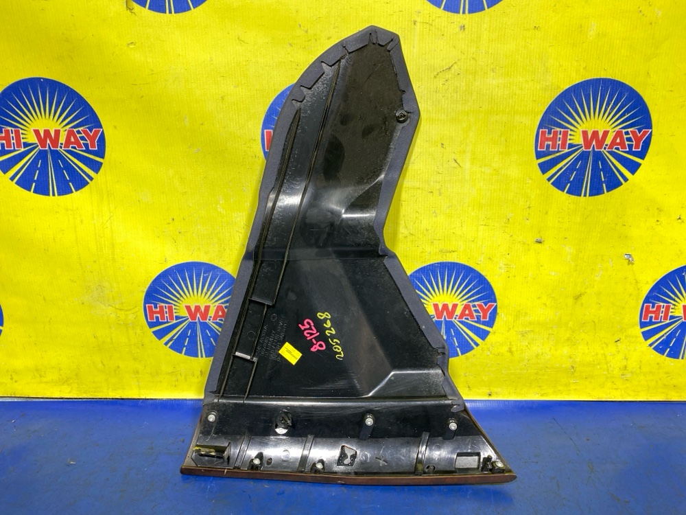 НАКЛАДКА правая RANGE ROVER 2004 L322 M62B44