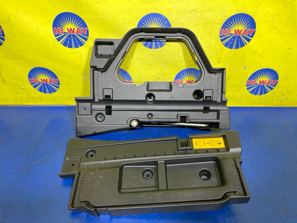 Запчасть ящик в багажник LAND ROVER RANGE ROVER 2004 L322 M62B44 контрактная ЯЩИК В БАГАЖНИК LAND ROVER RANGE ROVER 2004 L322 M62B44 контрактная