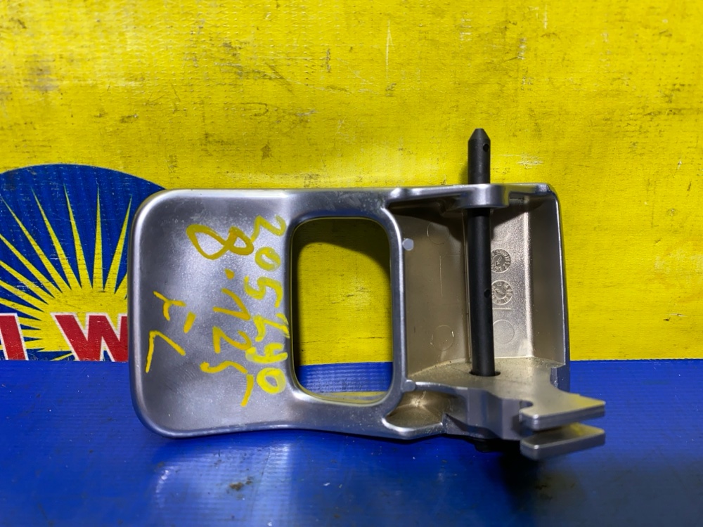 РУЧКА ВНУТРЕННЯЯ передняя левая RANGE ROVER 2004 L322 M62B44 РУЧКА ВНУТРЕННЯЯ передняя левая RANGE ROVER 2004 L322 M62B44