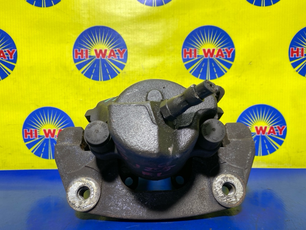 СУППОРТ передний левый RANGE ROVER 2004 L322 M62B44 СУППОРТ передний левый RANGE ROVER 2004 L322 M62B44