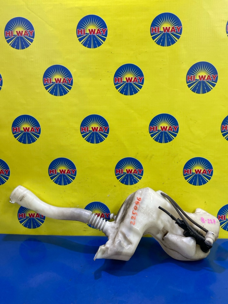 Запчасть бачок омывателя PEUGEOT 3008 2011 EP6CDT 6431N2 контрактная БАЧОК ОМЫВАТЕЛЯ PEUGEOT 3008 2011 EP6CDT 6431N2 контрактная