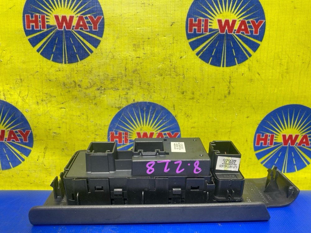 БЛОК УПРАВЛЕНИЯ СТЕКЛОПОДЪЕМНИКАМИ FREELANDER 2004 L314 25K4F БЛОК УПРАВЛЕНИЯ СТЕКЛОПОДЪЕМНИКАМИ FREELANDER 2004 L314 25K4F