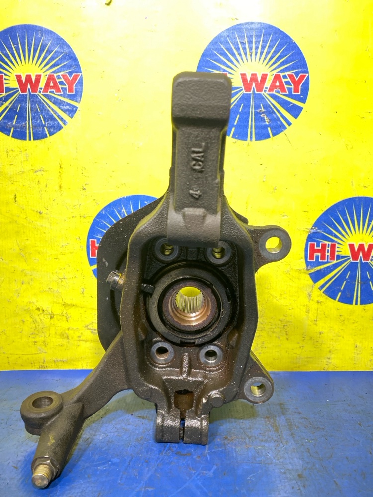 СТУПИЦА передняя левая NISSAN TEANA J31 VQ23DE