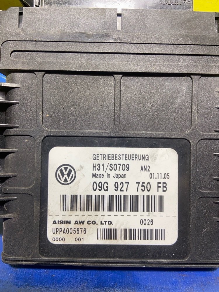 БЛОК УПРАВЛЕНИЯ АКПП VOLKSWAGEN JETTA 1K2 BVY
