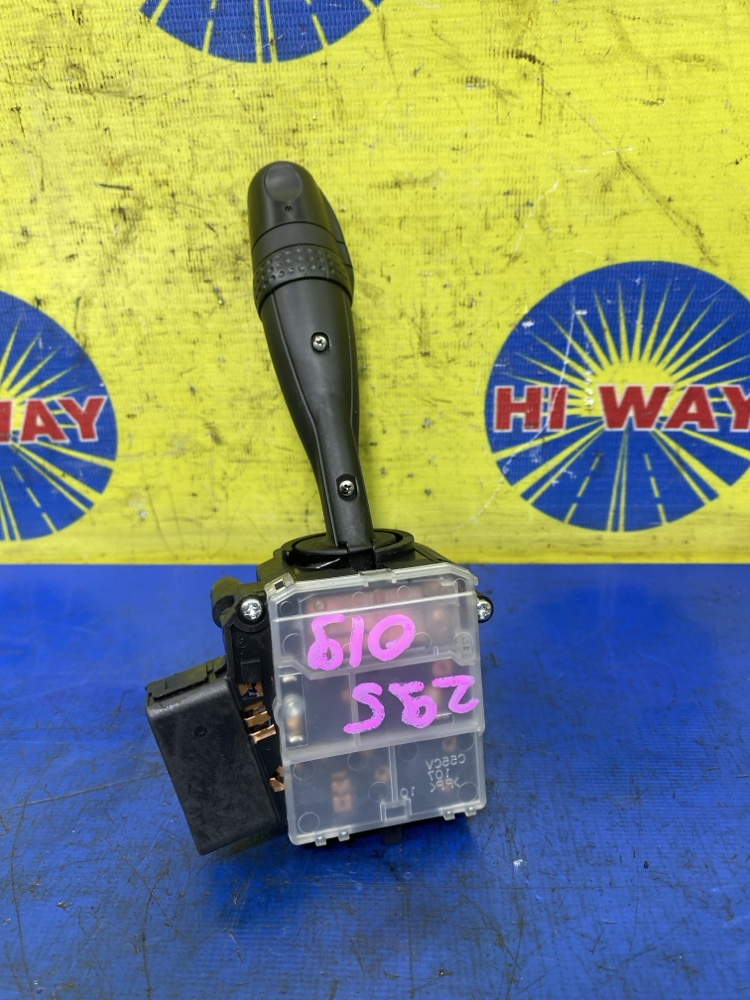 ПЕРЕКЛЮЧАТЕЛИ ПОДРУЛЕВЫЕ передние правые VOLTZ 2002 ZZE138 1ZZ-FE