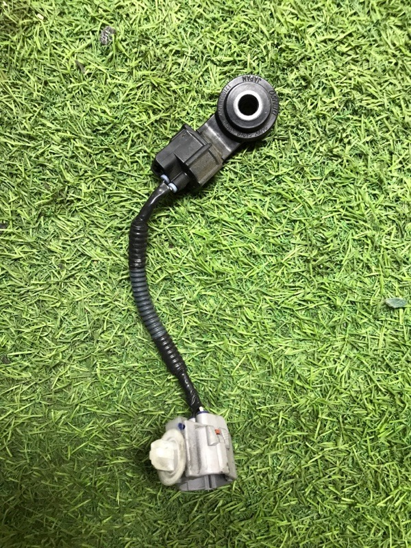 Датчик детонации Toyota Corolla 1NR-FE 171000-1052 контрактная