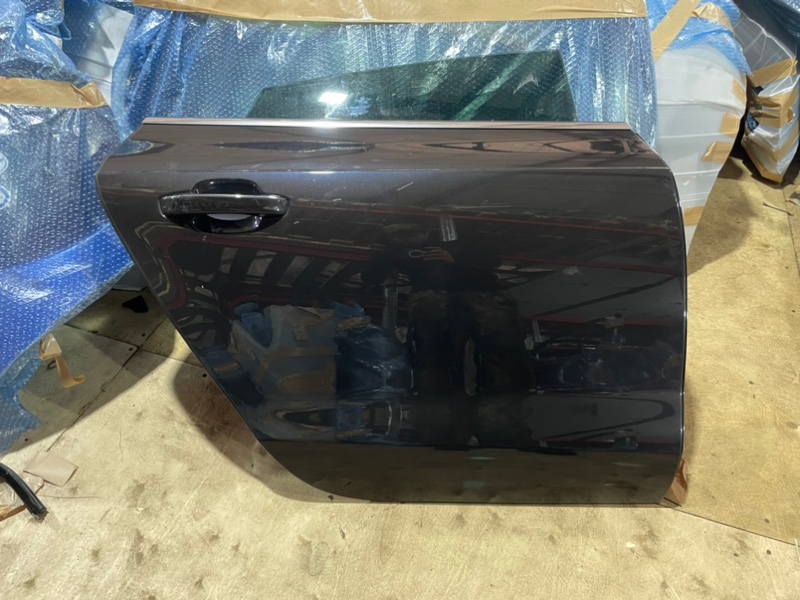 Дверь задняя правая AUDI A7 SPORTBACK 2011 4G5 CGWC 4G8833052A контрактная