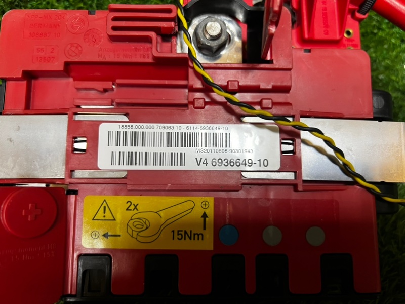 Клемма аккумулятора X1 2010 E84 N46B20B