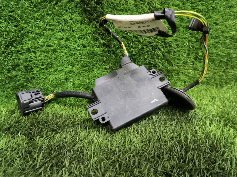 Блок управления парктроником V60 2012 FW48 B4164T Блок управления парктроником V60 2012 FW48 B4164T