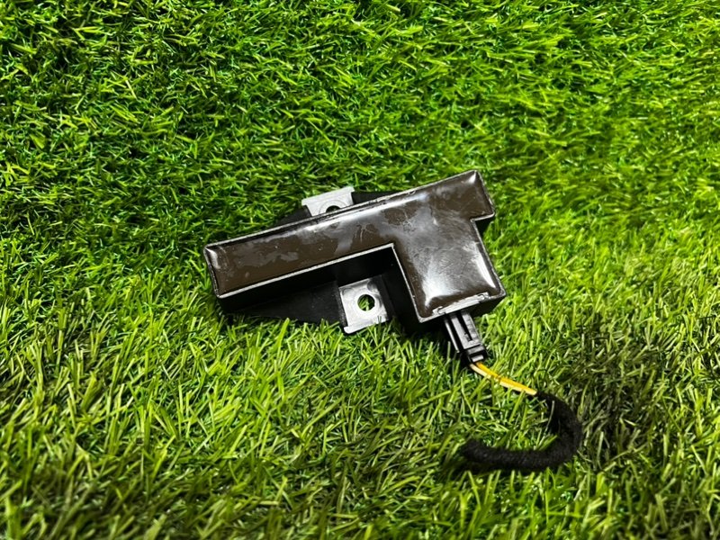 Антенна бесключевого доступа AUDI A6 C6 2006 4F2 AUK 4F0909141 контрактная