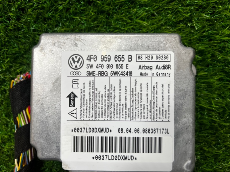 Блок управления (ЭБУ) AUDI A6 C6 4F2 AUK