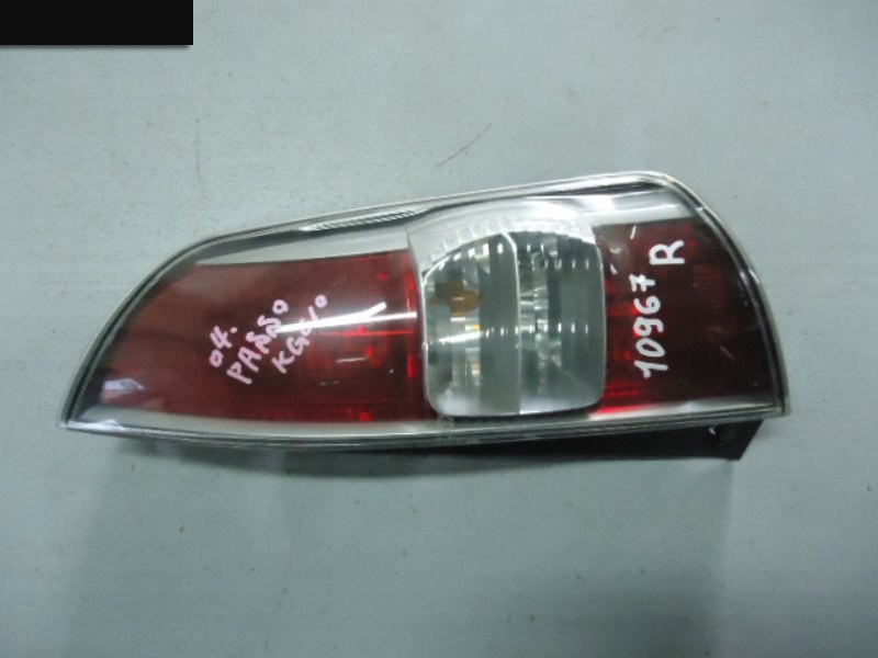 Фонарь (стоп-сигнал) Toyota Passo KGC10 1KR-FE задний правый