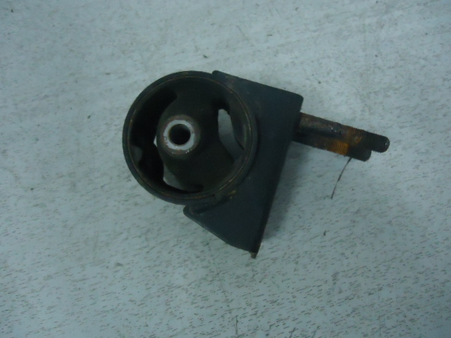 Подушка кпп Toyota 1NZ-FE Подушка кпп Toyota 1NZ-FE
