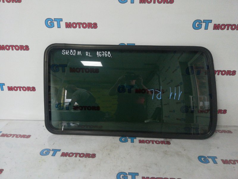 Стекло боковое Nissan Vanet SK82MN F8 2004 заднее левое