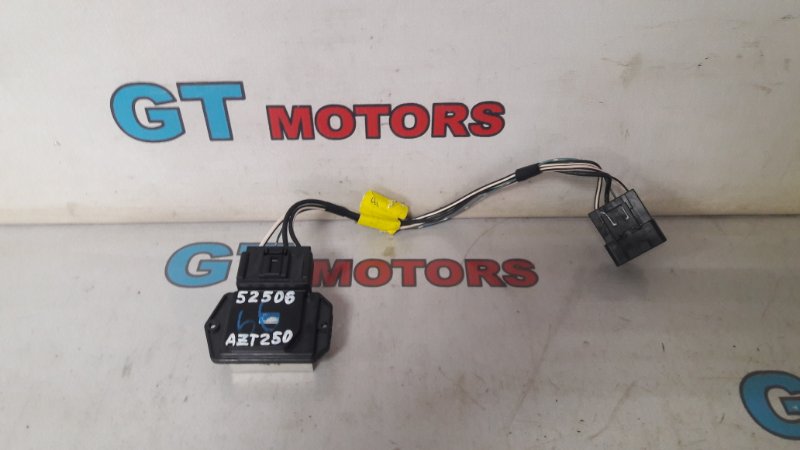 Реостат печки Toyota Avensis AZT250 1AZ-FSE 2004