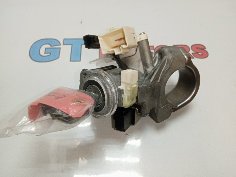 Замок зажигания Toyota Corolla Fielder NZE141G 1NZ-FE 2007