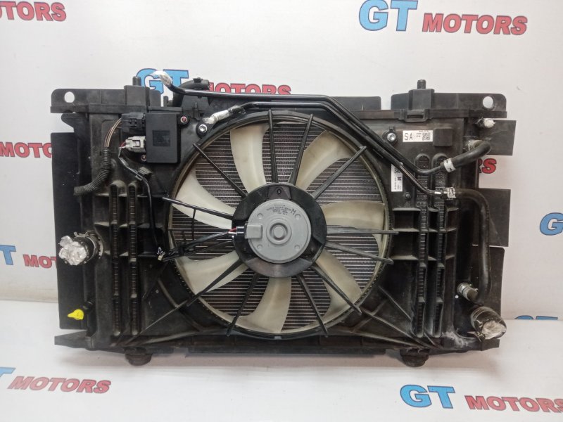 Радиатор двигателя Toyota Avensis ZRT272W 3ZR-FAE 2012