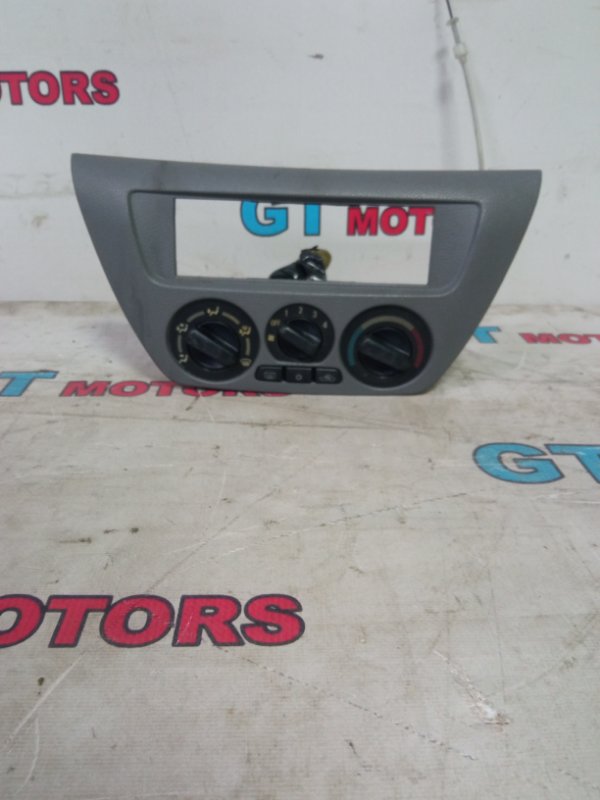 Блок управления климат-контролем Mitsubishi Lancer CS2V 4G15 2004