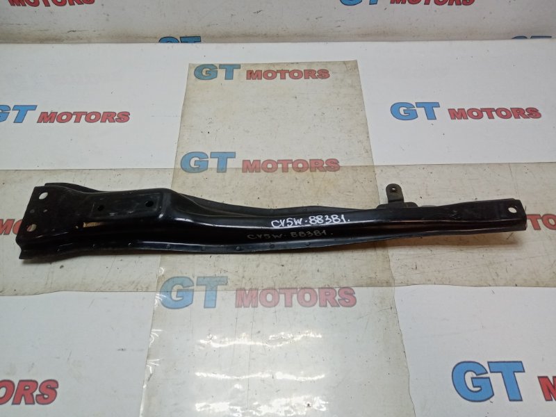 Балка продольная Mitsubishi Delica CV5W 4B12 2007 передняя