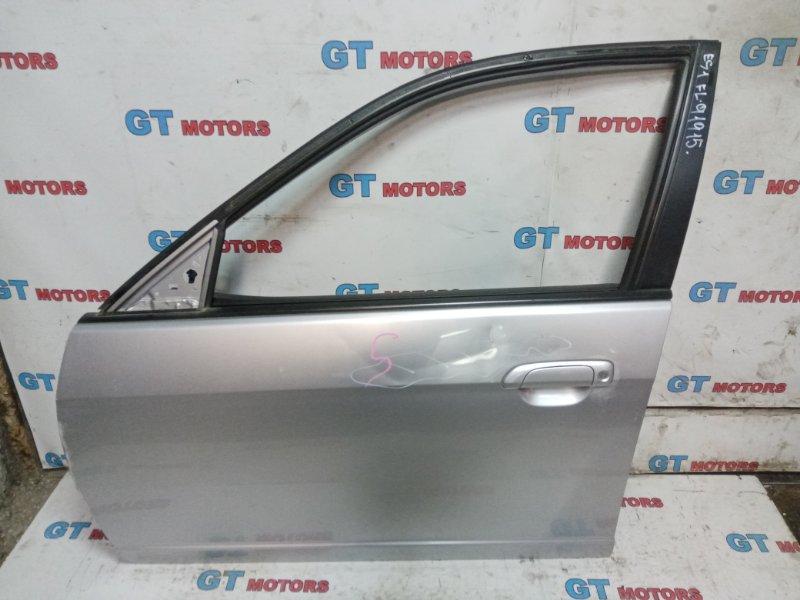 Дверь боковая Honda Civic Ferio ES1 D15B 2001 передняя левая