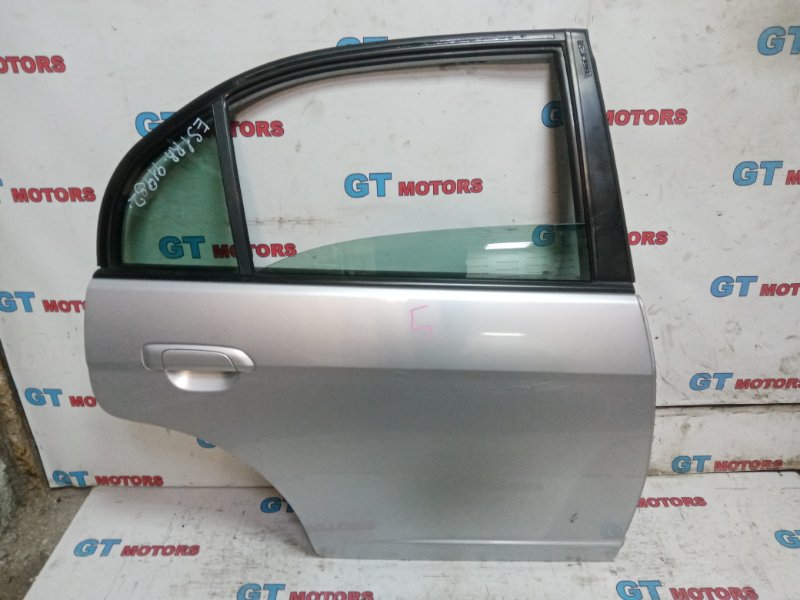 Дверь боковая Honda Civic Ferio ES1 D15B 2001 задняя правая