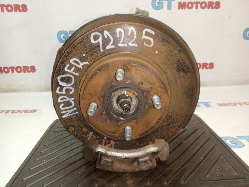Ступица Toyota Probox NCP50V 2NZ-FE 2013 передняя правая
