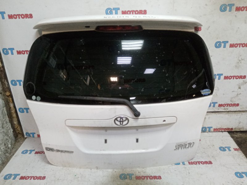 Дверь задняя багажника Toyota Corolla Spacio NZE121N 1NZ-FE 2001 задняя