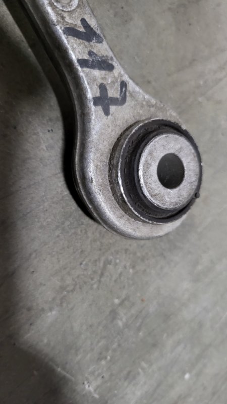 Нижняя продольная штанга задняя левая Mercedes-Benz S-class W222