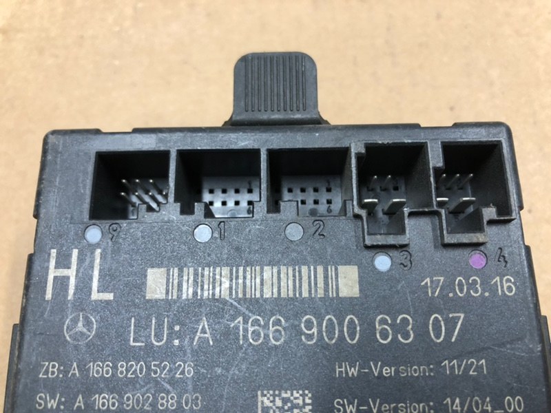 Блок двери задний левый GLE W166