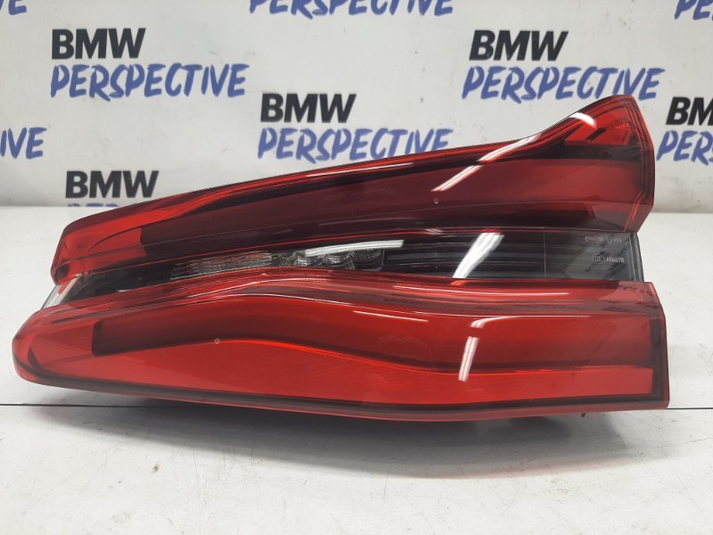Фонарь в крышку багажника задний правый BMW 6-серия 2018 G32 N57D30B 63217376486 Б/У