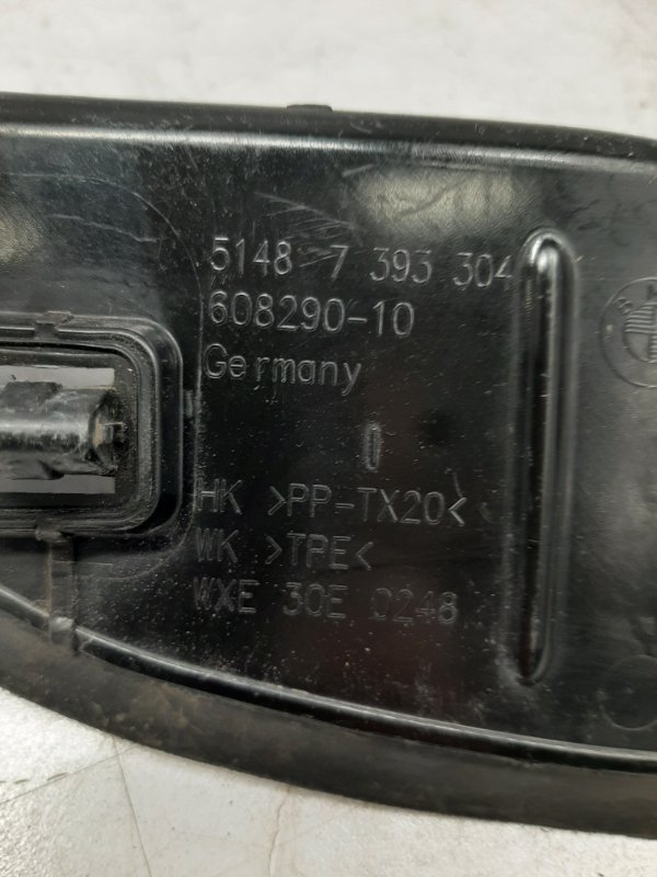 Уплотнитель боковины правый правый BMW 6-серия G32 N57D30B