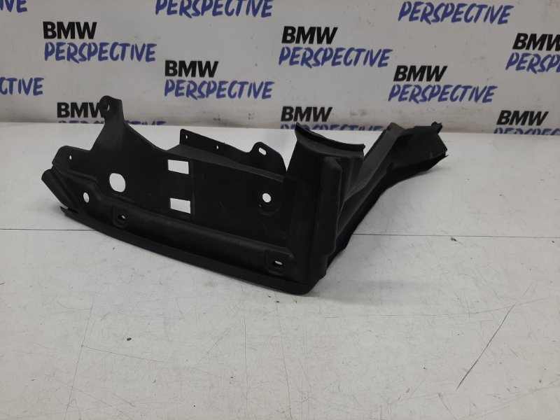 Уплотнитель крыла BMW 6-серия 2018 G32 N57D30B 51767371507 Б/У