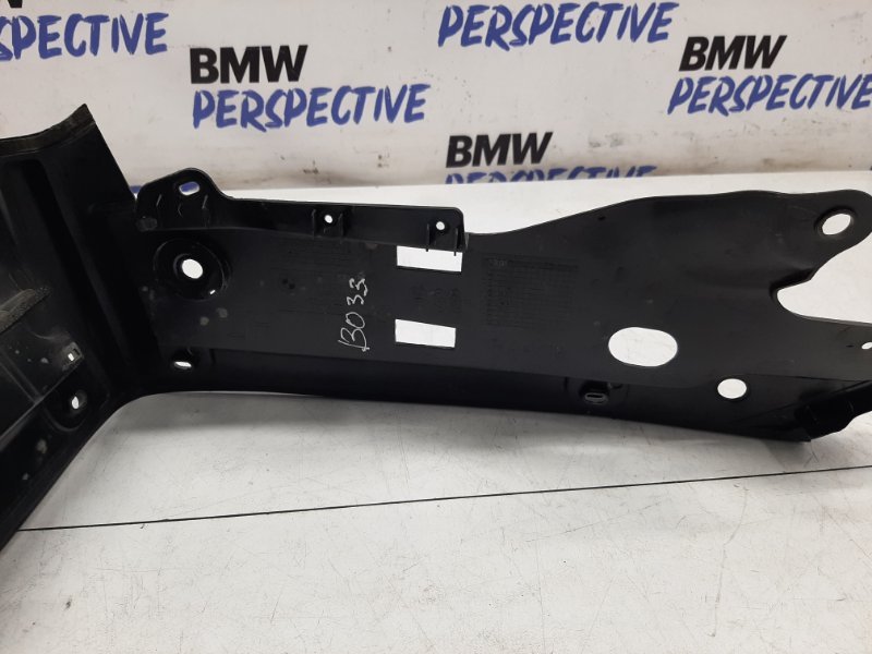 Уплотнитель крыла 6-серия 2018 G32 N57D30B