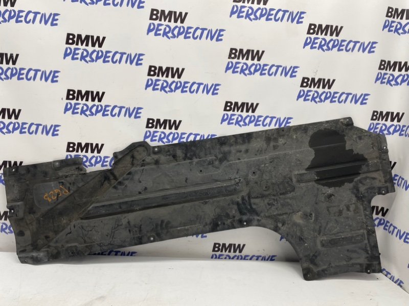 Облицовка днища кузова правая BMW M6 2013 F13 S63B44B 51757244186 Б/У