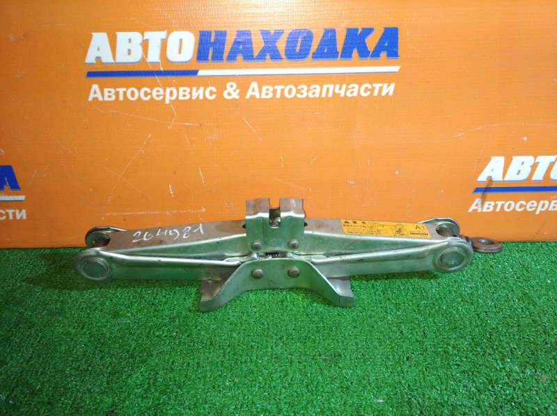 Домкрат 700кг Домкрат 700кг