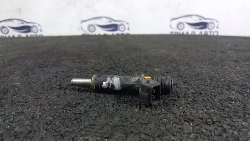 Форсунка топливная Opel Zafira 2007 B Z18XER 1 5817429 Б/У