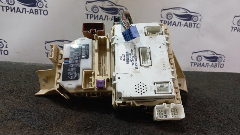 Блок предохранителей SX4 2005-2016 2 JT М16А 1.6 бензин МКПП Блок предохранителей SX4 2005-2016 2 JT М16А 1.6 бензин МКПП